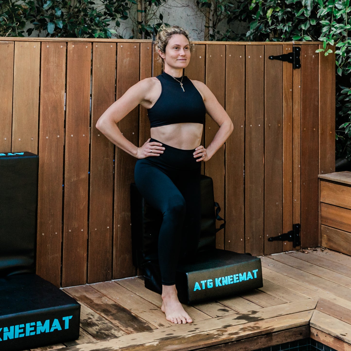 PRE-SALE!!! THE KNEEMAT